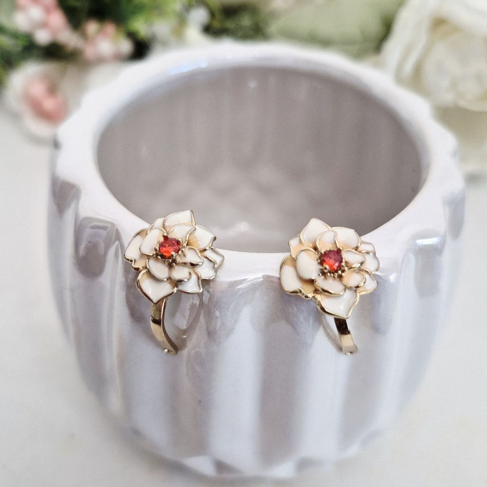 Gold Tone Enamel Flower Earrings Red Crystal Retro Dainty small Cocktail Event